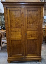 Antiker Schrank Kirschbaum