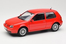 08943 Volkswagen Golf Mk4 GTI rot Revell 1/18
