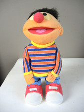 KMX Kitzel Mich Ernie K.M.X. - Sprache & Action - Fisher-Price 2005