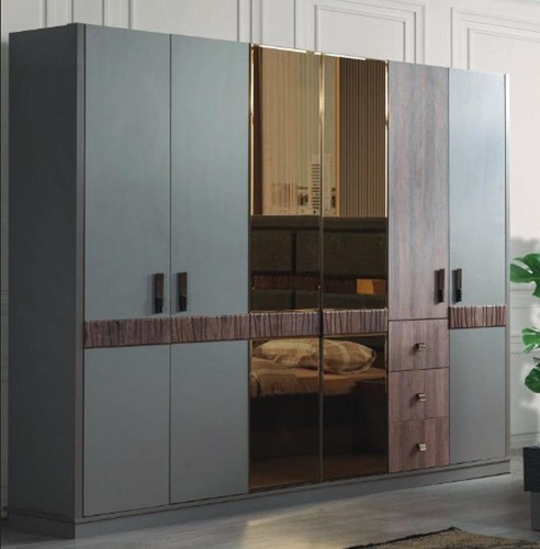 Grauer großer kleiderschrank - großer,