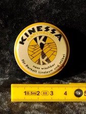 kleine alte Blechdose für