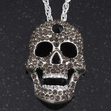 Langer dunkelgrauer Swarovski Kristall "Totenkopf" Anhänger in Rhodinierung - 74 cm