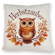 Niedliche Eule im Schal -