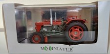 MoMiniatur Traktor Hürlimann D 310 Allrad Maßstab 1:32