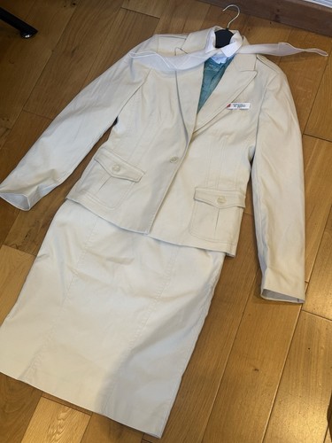 Korean air cabin crew - korean, uniform