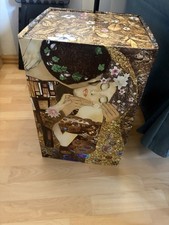 Klimt Beistelltisch Pappe Hocker Kunst