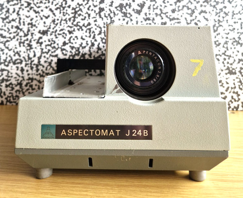 Diaprojektor pentacon - diaprojektor,