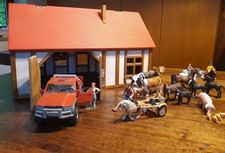 Schleich Tiere, Pickup und ein XXL Bauernhof (Holz, feine Handarbeit) Figuren