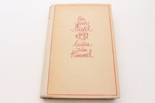 Ein paar Stiefel laufen zum