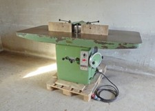 Tischfräse von Bäuerle mit großem Tisch