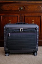 RIMOWA Salsa Deluxe Hybrid