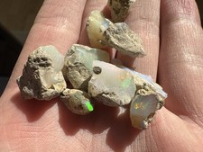 Welo Opale roh Lot 56,2 ct mit Feuer