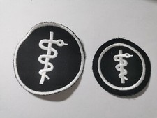 2x Sanitäter Abzeichen 7,5 und 5,5cm