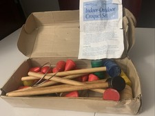 MINI CROQUET  WITH 6 Clubs, 5