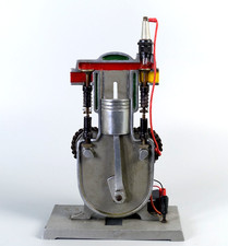 Motor Schnitt Modell