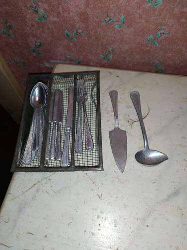 Altes metall besteck kasten - metall-besteck,