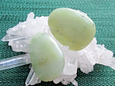 2 China-Jade (Serpentin) Daumensteine