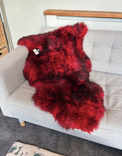 Roter lammfell teppich - roter,
