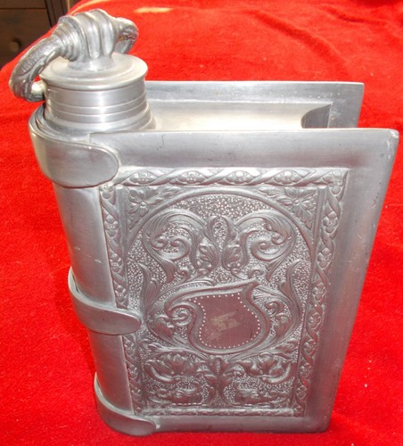 Flasche aus zinn form eines - zinn,