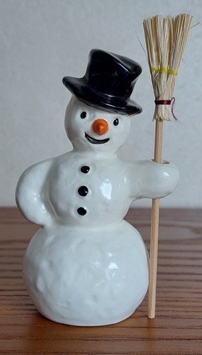 Goebel schneemann mit - schneemann, besen