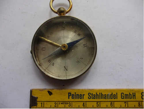Antiker kompass aus messing - antiker,