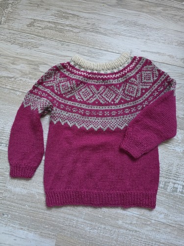 Handgestrickter wollpullover - handgestrickter,