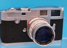 LEICA M2 S.Nr. 944 827 Mit Summicron 5cm 1:2