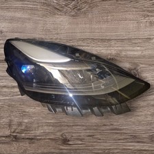 Tesla Model 3 Scheinwerfer