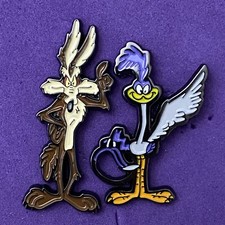 2 X Pin, Badge, Anstecker