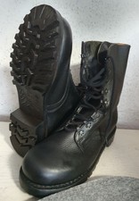 UNWORN Springerstiefel 42 270