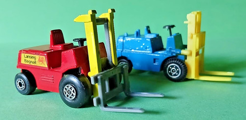 Matchbox fork lift truck - ©,