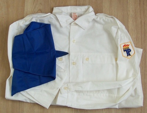 Pionierbluse mir blauem