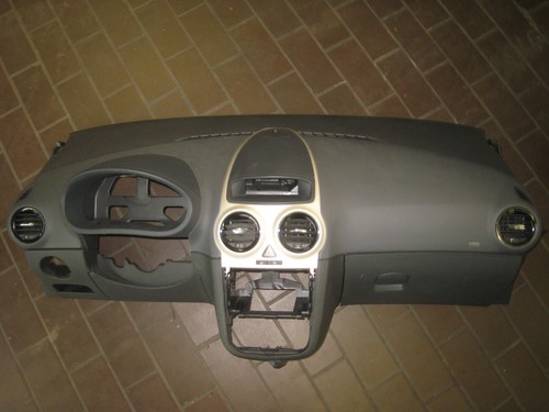 Armaturenbrett opel corsa 3 - armaturenbrett,