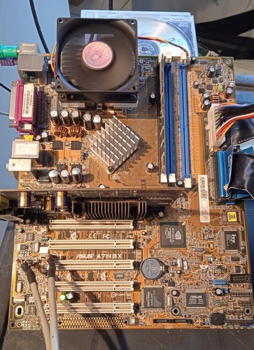 Hardware kombi asus - asus, a7n8x-e