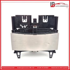 Aschenbecher mitte vorn