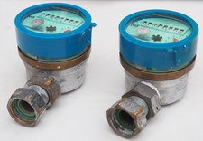 2 Stück Wasserzähler Wasseruhren geeicht bis 2024 3/4 Zoll funktioniert #694 C1