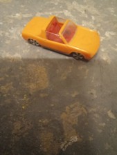 Selten vintage faller hit car