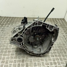 Nissan Juke F16 Handbuch 6