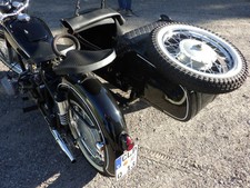 Motorrad mit Beiwagen 