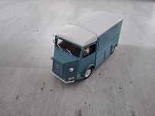 Citroen HY, 1969, hellblau, Dach weiß, 1:18, Solido