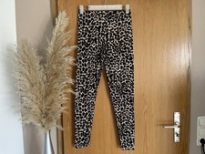 Tessentials Damen Leggings ~