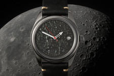 Minimalistische Automatikuhr