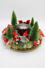 großes Adventsgesteck Tischgesteck Weihnachtsgesteck Winterkinder Tannen rotgold