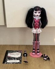 Monster High Draculaura First