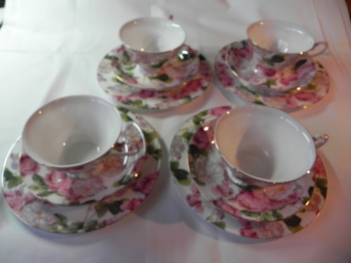 Victorian style country roses - style,