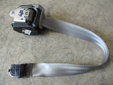 Sicherheitsgurt hinten mitte