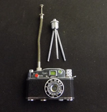 Vintage K.K.W. Gasfeuerzeug Mini Kamera mit Stativ PP 13449 Japan Tischfeuerzeug