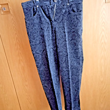 schöne Damen Feincordhose
