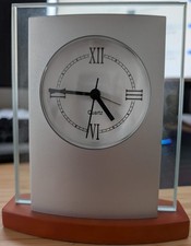Tischuhr Designeruhr Schreibtischuhr Quartz Glas 16cm Höhe