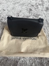 Louis Vuitton Mylockme BB All Black Tasche / Cross Body Damen Mit Rechnung